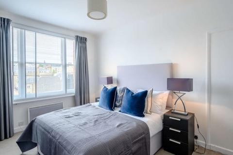 2 bedroom apartment to rent, Mayfair W1J