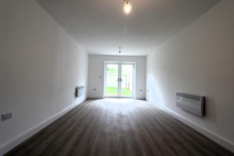 2 bedroom flat to rent, Stapenhill, DE15
