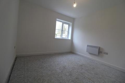 2 bedroom flat to rent, Stapenhill, DE15