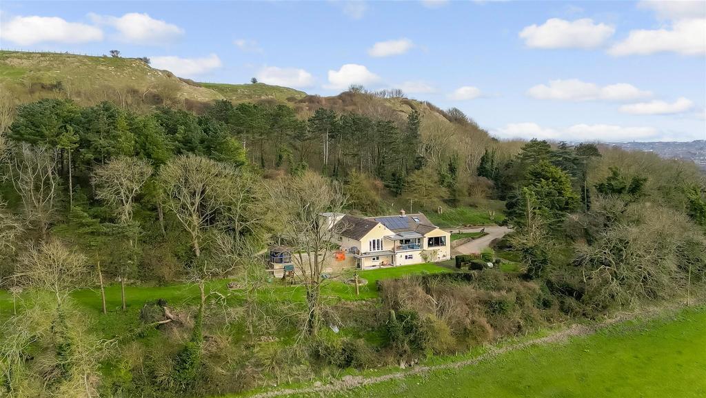 Chalk Pit, Newington, Folkestone, Kent 5 bed detached house for sale