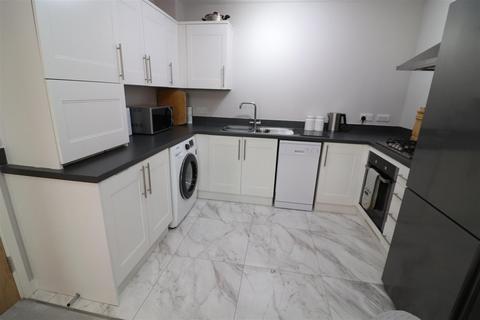 1 bedroom flat for sale, Foots Cray High Street, Sidcup DA14