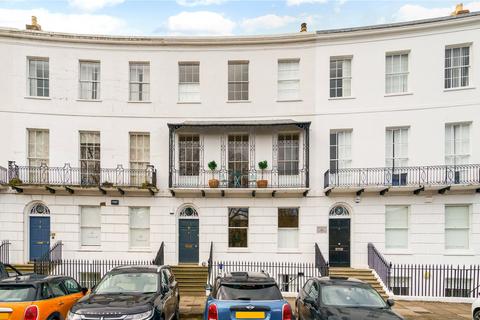 2 bedroom apartment to rent, Royal Crescent, Cheltenham, Gloucestershire, GL50