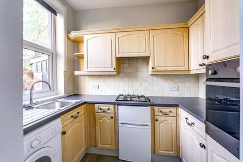 3 bedroom terraced house for sale, Thornton Street, Cleckheaton, West Yorkshire, BD19