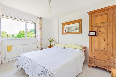 5 Greenfields, Nyewood, Petersfield, GU31 5JH