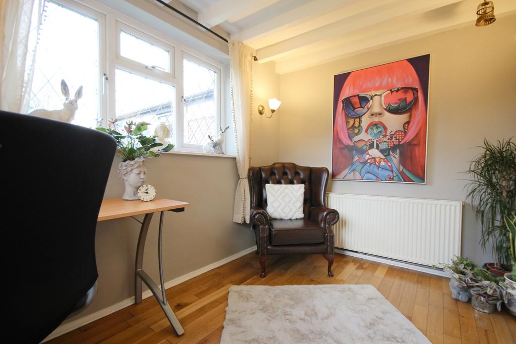 Bedroom 3/Study