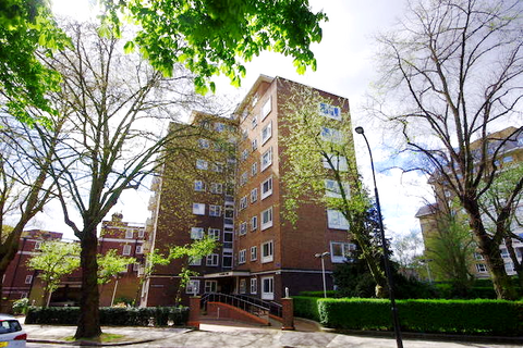 2 bedroom apartment to rent, Avenue Road, London NW8