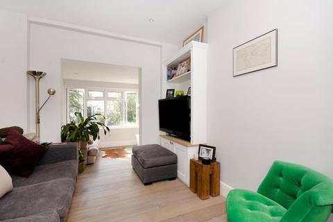 2 bedroom flat for sale, Offord Road, Islington, London