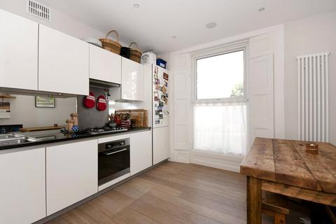 2 bedroom flat for sale, Offord Road, Islington, London