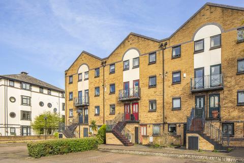 31 Undine Road, London, E14 9UW