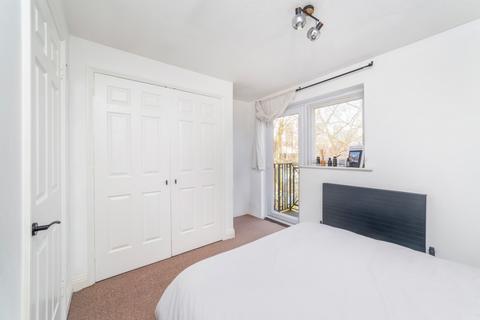 31 Undine Road, London, E14 9UW