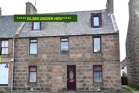 3 bedroom maisonette for sale