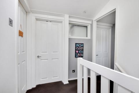 108 Punch Croft, New Ash Green, Longfield, DA3 8HS