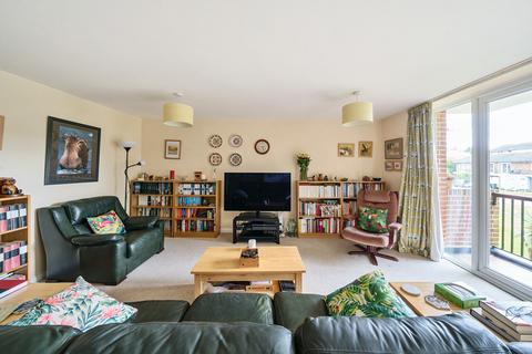 3, Beech Court River Reach, Teddington, TW11 9QW