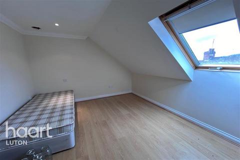 1 bedroom flat to rent, High Town Road, Luton