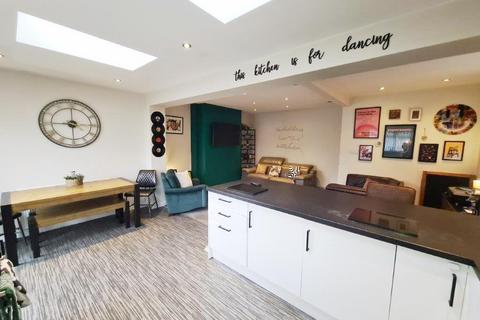 30 Chappell Road, Droylsden, Manchester, M43 7NA