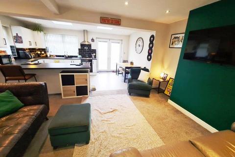 30 Chappell Road, Droylsden, Manchester, M43 7NA