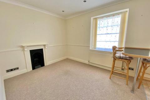 1 bedroom flat to rent, Lincoln House, Palermo Road, Torquay