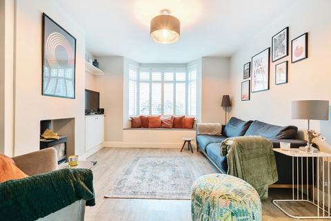 2 bedroom end of terrace house for sale, Lime Grove Gardens, Bath, Somerset, BA2