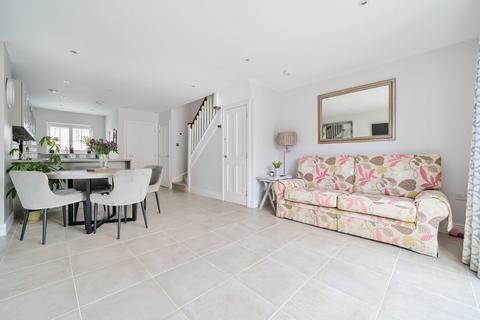 17 Willow Place, Barns Green, Horsham, RH13 0BA