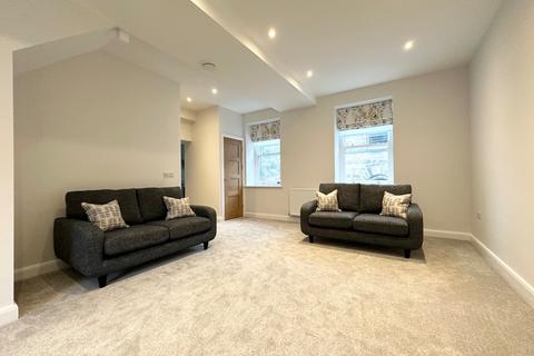 1 bedroom flat to rent, Towngate, Holmfirth, West Yorkshire, HD9