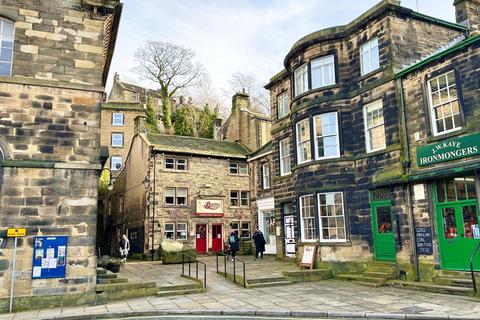 undefined, Towngate, Holmfirth, West Yorkshire, HD9