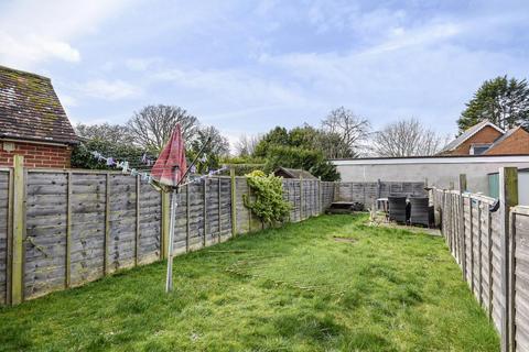 1 bedroom maisonette for sale, West End,  Surrey,  GU24