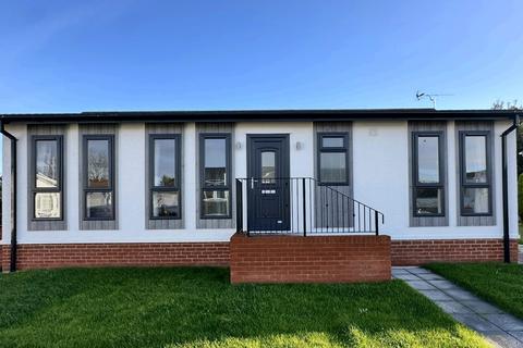 2 bedroom park home for sale, Birchington, Kent, CT7