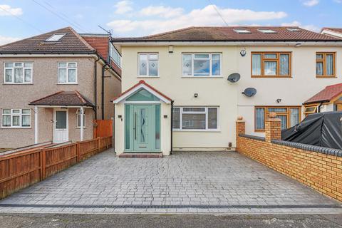 3 bedroom semi-detached house for sale, Raynton Drive, Hayes, Middlesex