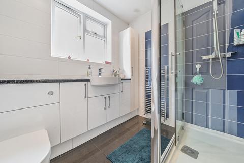 29 Raynton Drive, Hayes, UB4 8BE