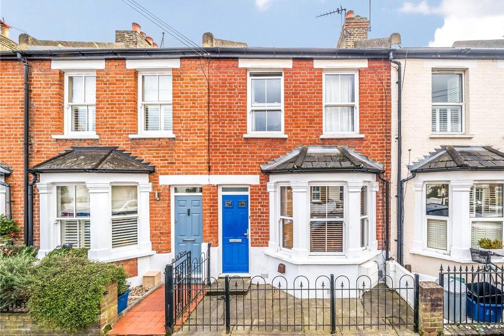 Victor Road, Teddington, TW11 3 bed terraced house for sale £799,950