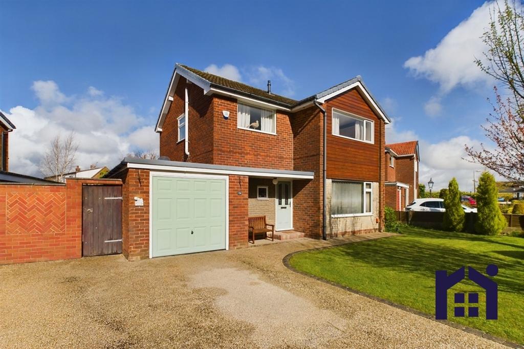 The Hawthorns, Eccleston, PR7 5QW 3 bed detached house £335,000