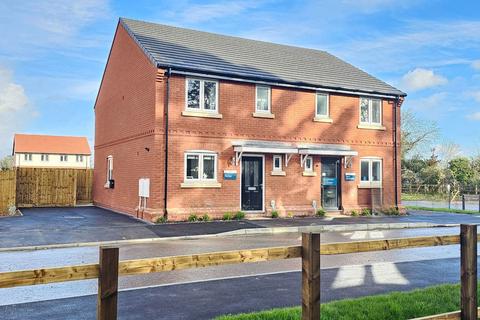 3 bedroom semi-detached house for sale, Woodlark Place, Greenham Road, Newbury RG14