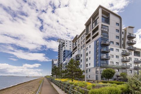 2 bedroom flat for sale, 11/30 Western Harbour Midway, Newhaven, Edinburgh EH6 6LG
