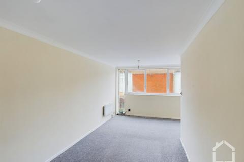 2 bedroom apartment to rent, Cambridge Street, Bletchley, MK2
