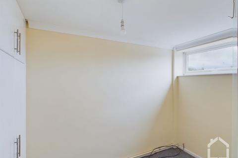 2 bedroom apartment to rent, Cambridge Street, Bletchley, MK2
