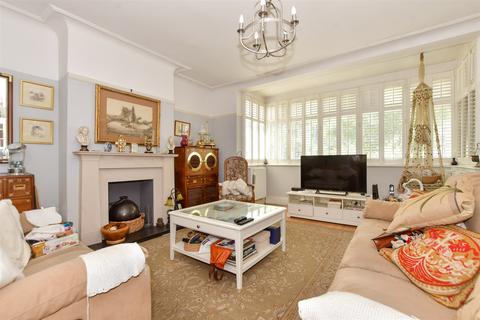 4 bedroom end of terrace house for sale, High Road, South Woodford