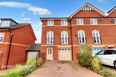 4 bedroom townhouse for sale, Stable Croft Road, Congleton