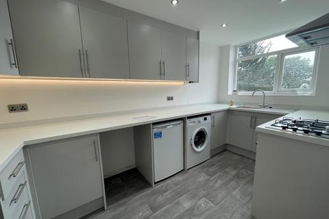 2 bedroom apartment for sale, Moorbank Court, 31 Shire Oak Road, Leeds, West Yorkshire, LS6