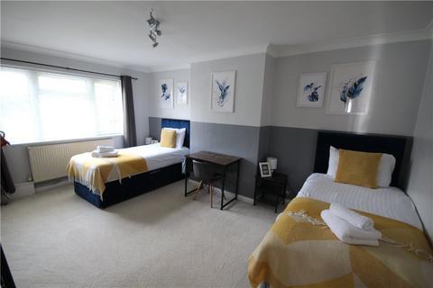 2 bedroom maisonette to rent, Byfleet, West Byfleet KT14