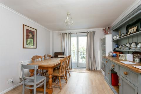 34 Ians Walk, Hythe, CT21 5TT