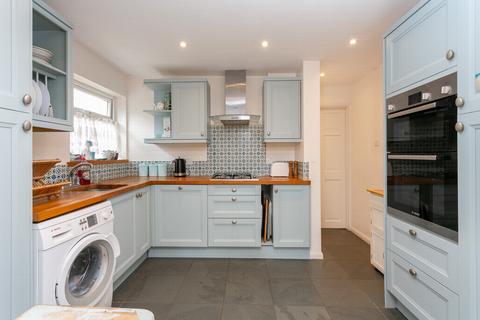 34 Ians Walk, Hythe, CT21 5TT