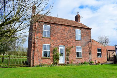 3 bedroom detached house for sale, Carr Road, North Kelsey, LN7