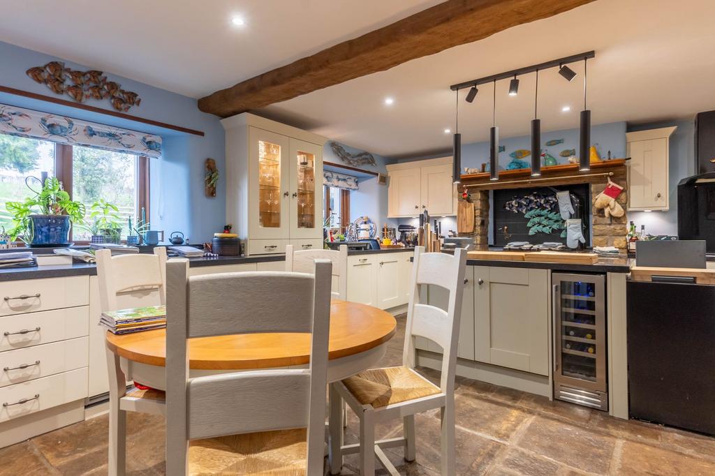 Kitchen diner