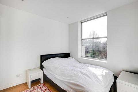 2 bedroom flat to rent, Matlock Court, St John's Wood, NW8