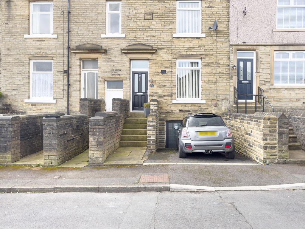 Lee Street, Brighouse, HD6 2BS 2 bed terraced house for sale £179,950