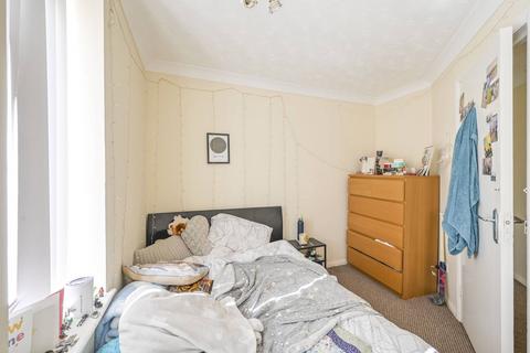 4 Codling Close, London, E1W 2UX