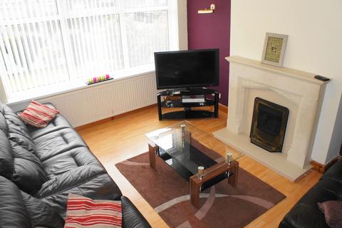 18 Ashley Close, Rochdale, OL11 3EP