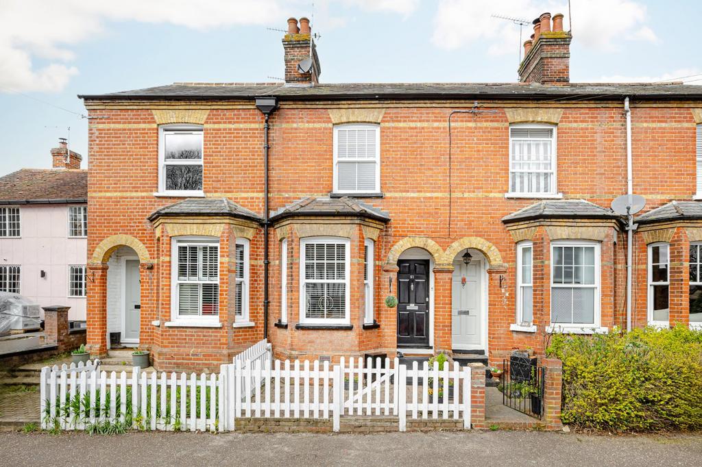 Lower Street, Stansted, Essex, CM24 2 bed terraced house £395,000