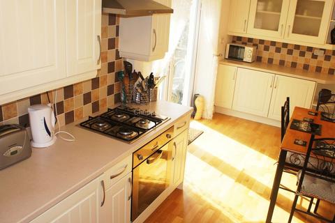 75 Curlew Road, Oldham, OL4 5NP