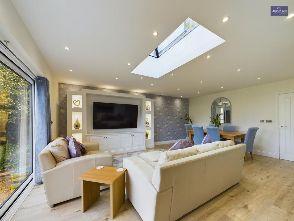 Living Room/Diner